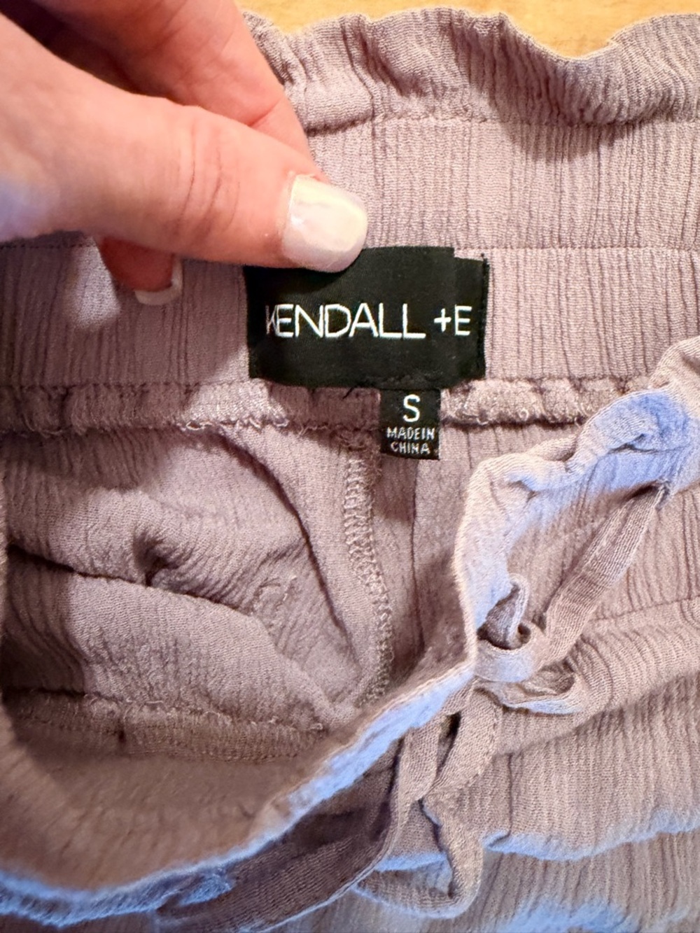 Kendall & Kylie Mauve Crinkle Drawstring Pants - Picture 4 of 11